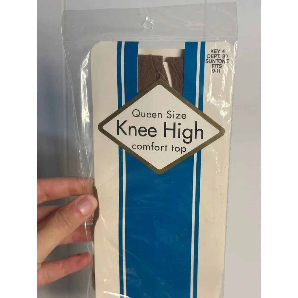 VTG Queen SZ 9-11 Knee High Stockings Comfort Top Reinforced Toe NIP Suntone USA